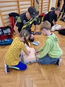 12d2f873-04bd-4919-a054-2c8d767a27c6